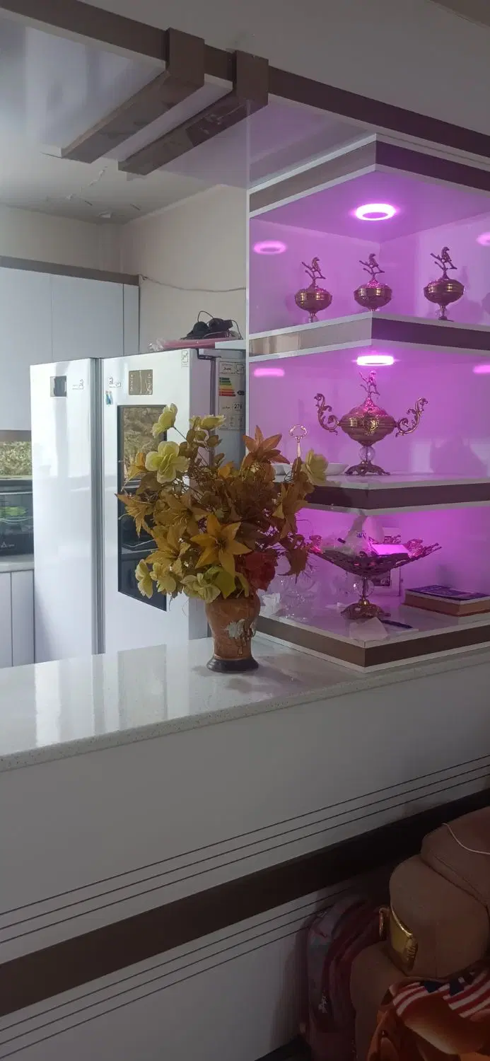 آپارتمان در میدان آذربایجان