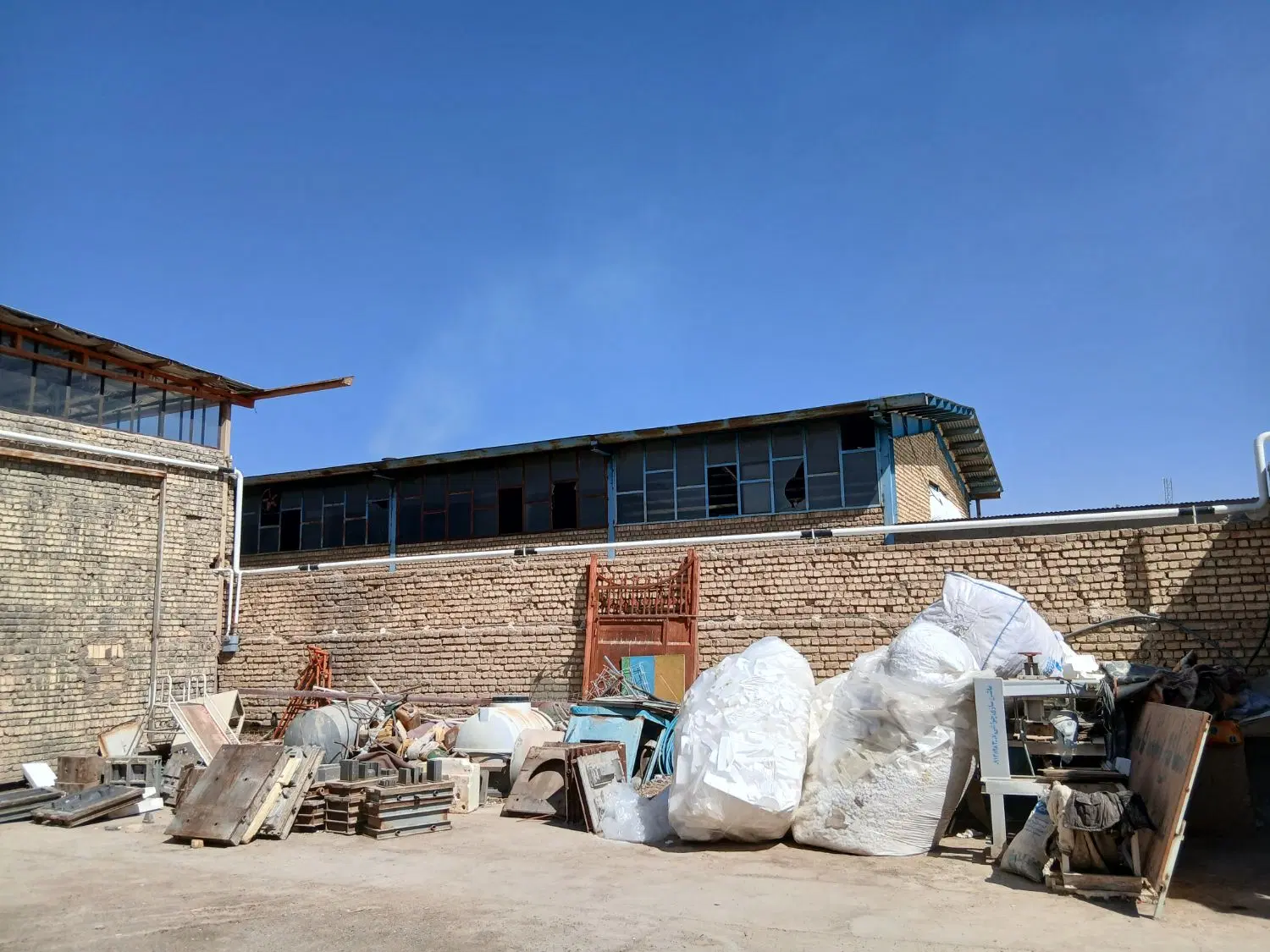 اجاره سالن ۲۰۰ متری با همه امکانات