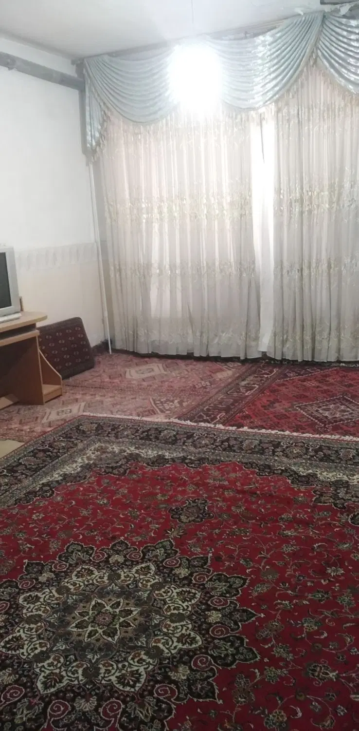 فروش دو طبقه همکف و بالا نزدیک حرم