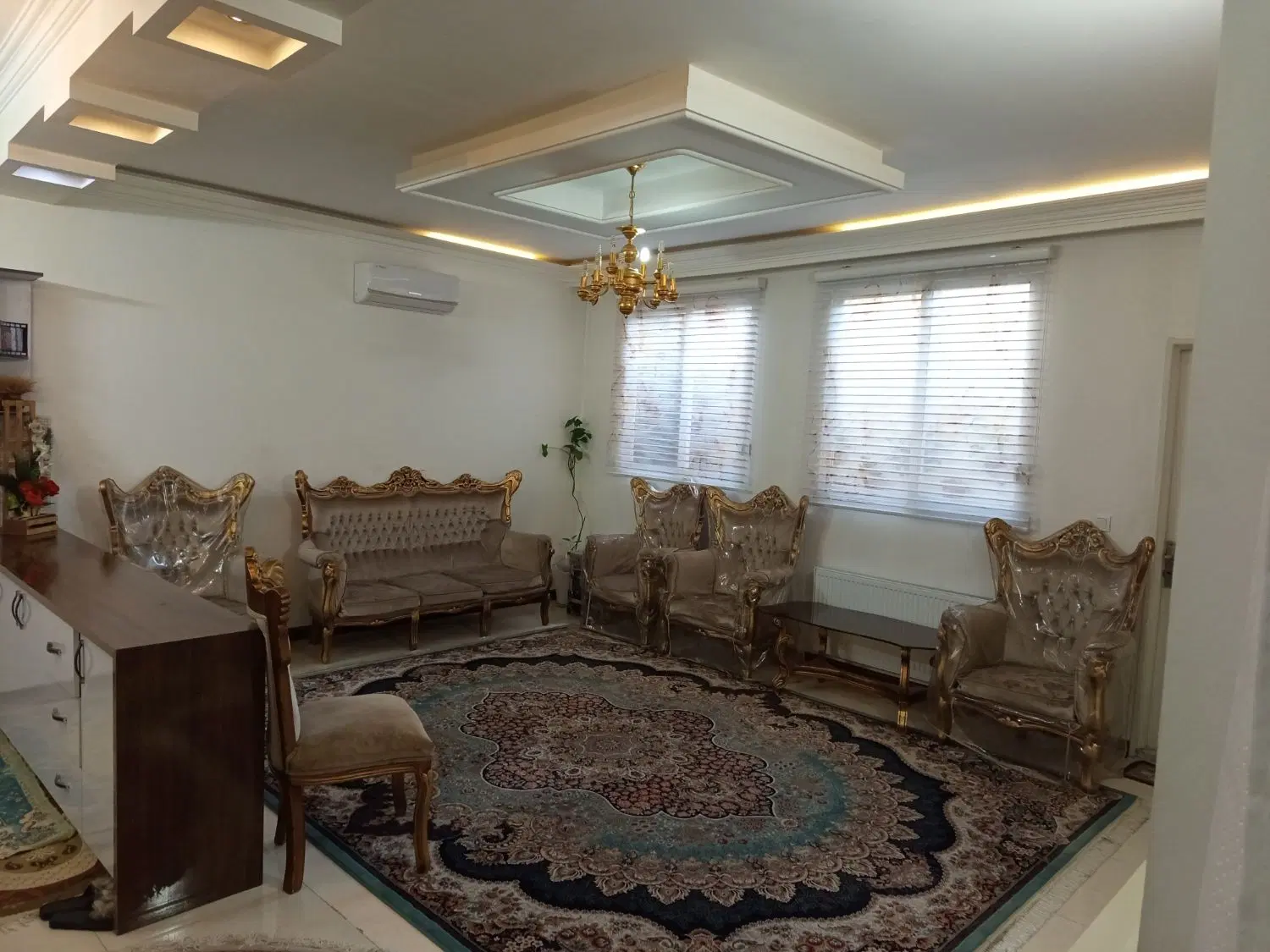 آپارتمان ۷۵متری کریمی۱۵