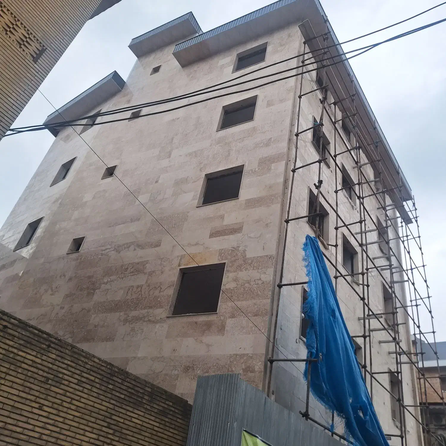 آپارتمان سه خواب شهرک قدس نوساز