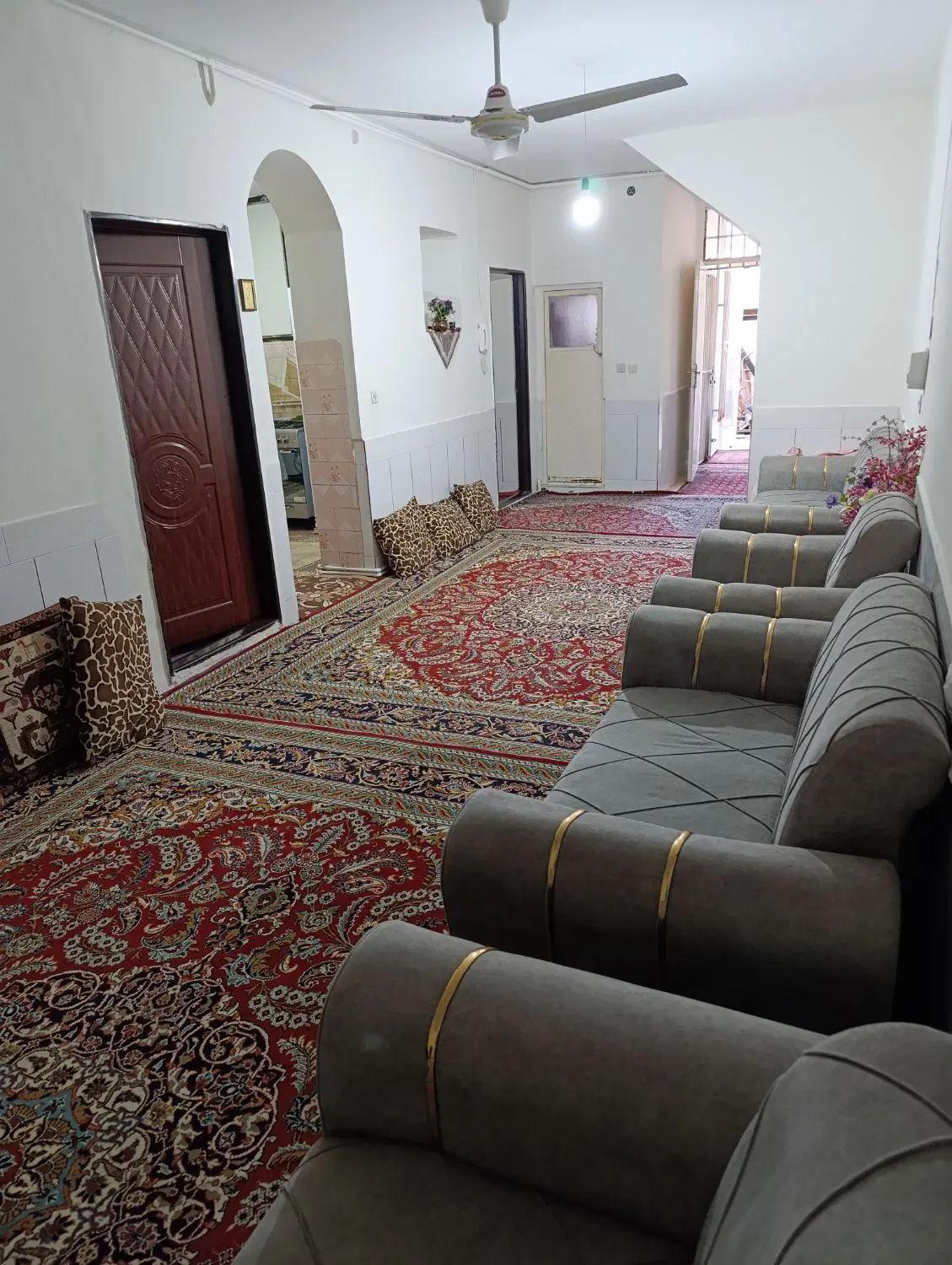 خیابان روحبخش،2طبقه