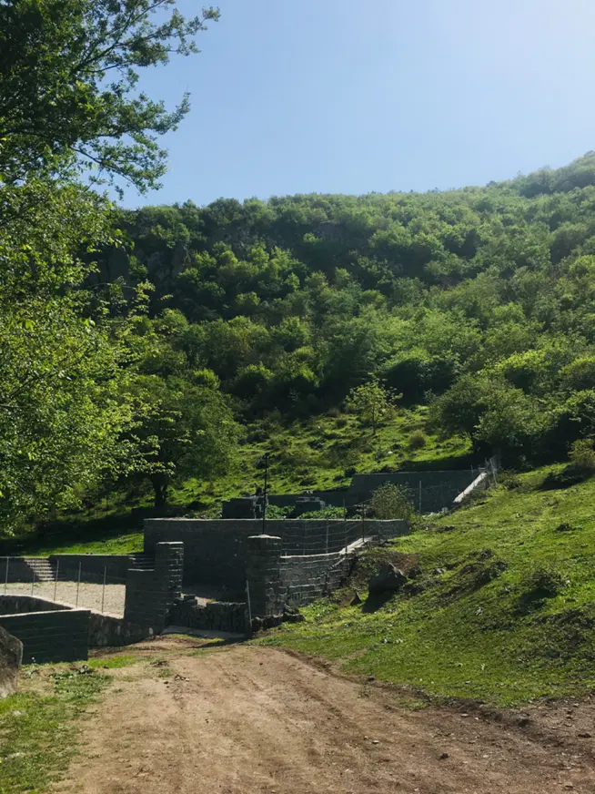 فروش فوری زمین با ویوابدی درروستای توریستی طویر