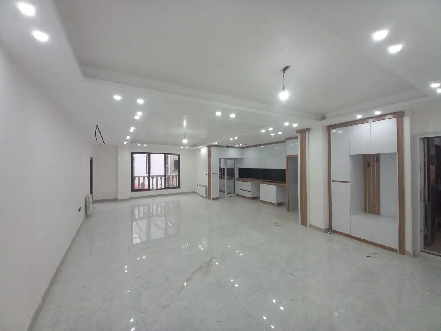 فروش آپارتمان تک واحدی صفر (( املاک اسکندرزاده))