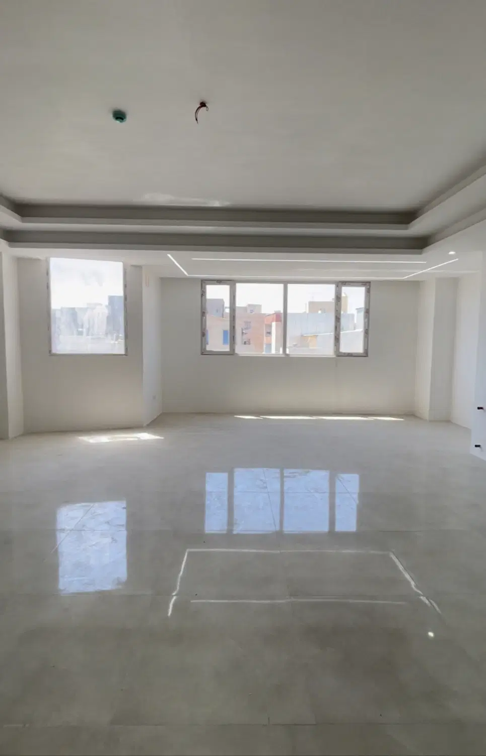 فروش آپارتمان ۳ خواب نوساز جنوبی