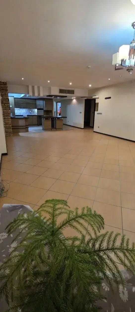 سه خواب۱۸۰متری در عفیف آباد