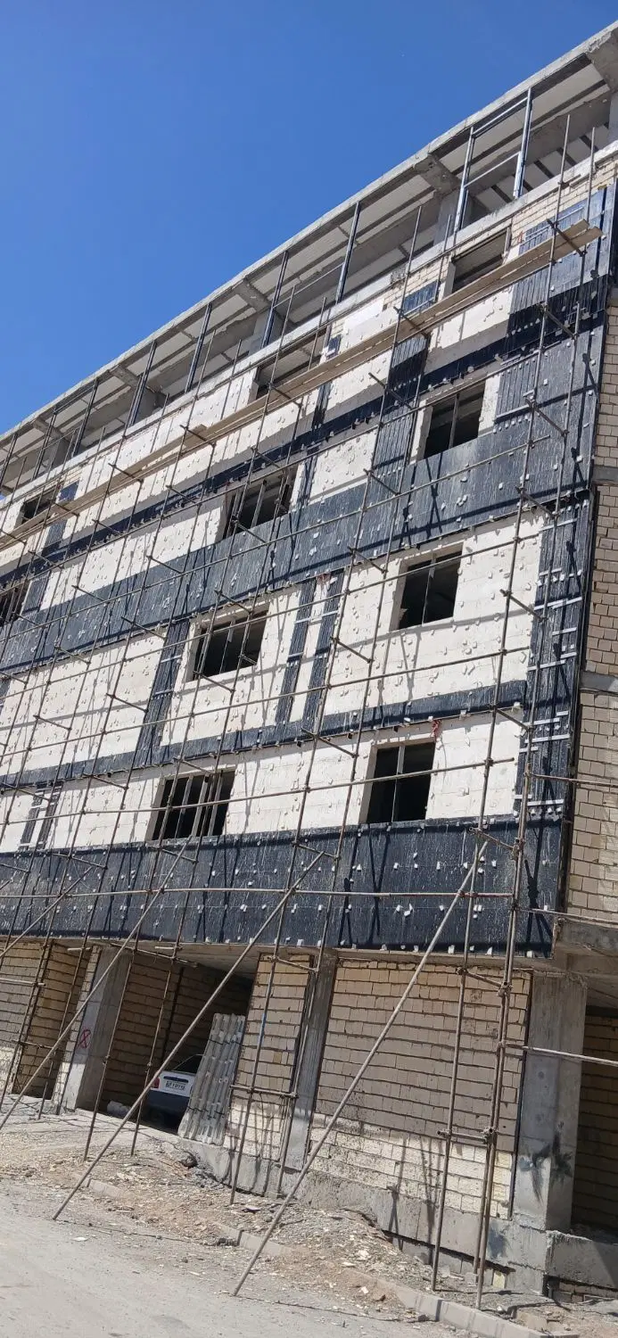 واحد ۱۴۴ متری+ انباری به متراژ نامعلوم