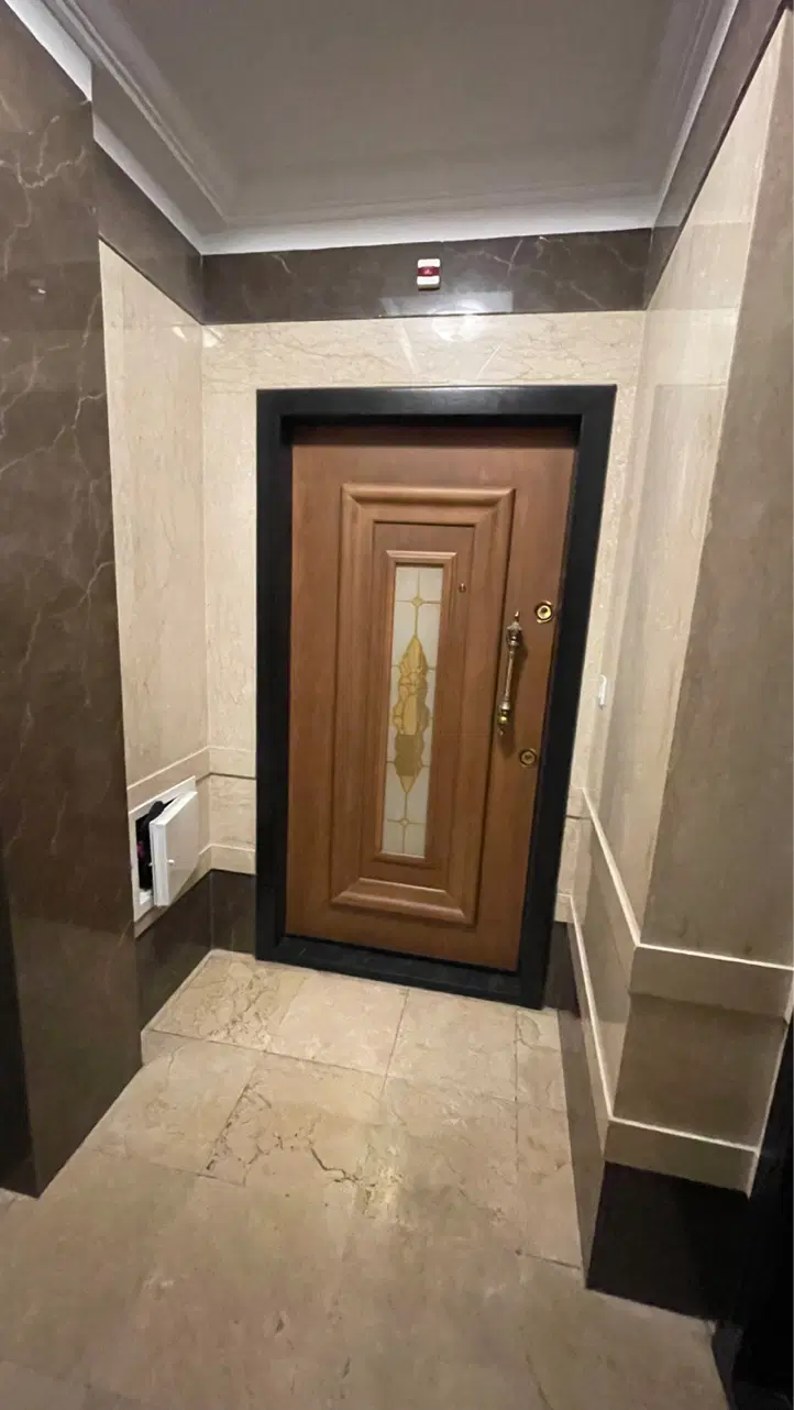 آپارتمان ۱۰۶متری   ۱۴۰۱