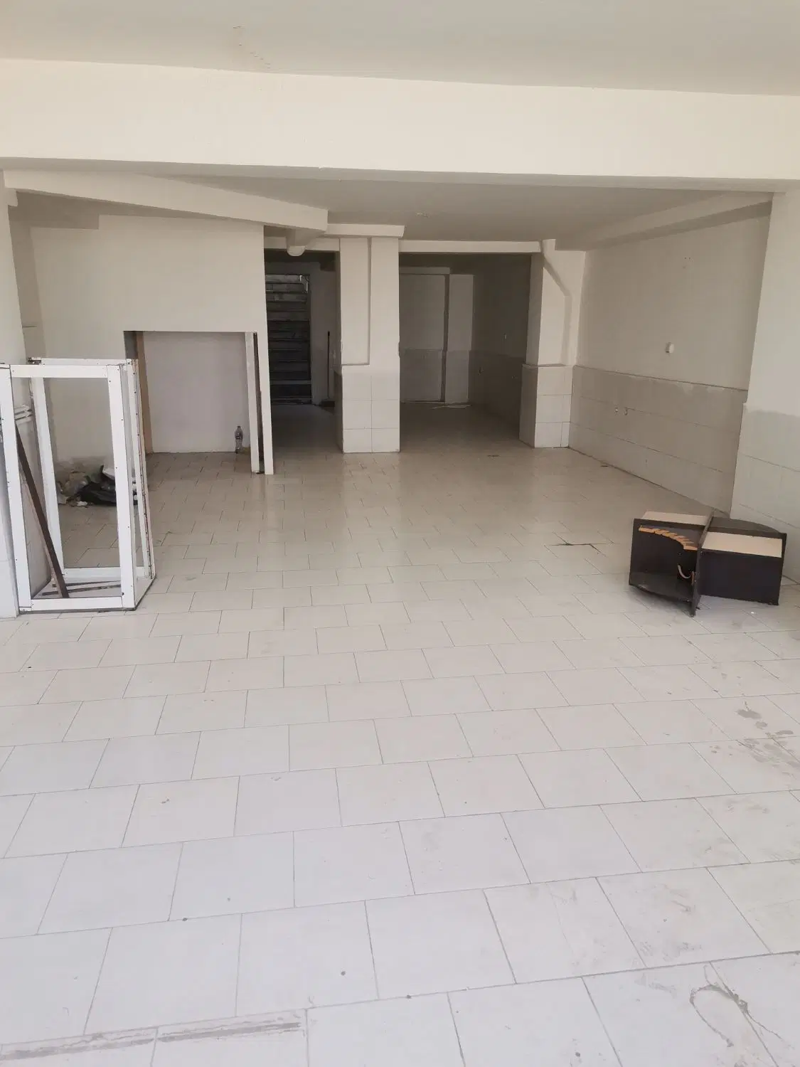 زیرزمین بر بلوار مطهری