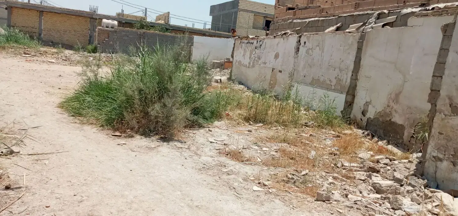دو عددزمین درکمپ بی سربندر
