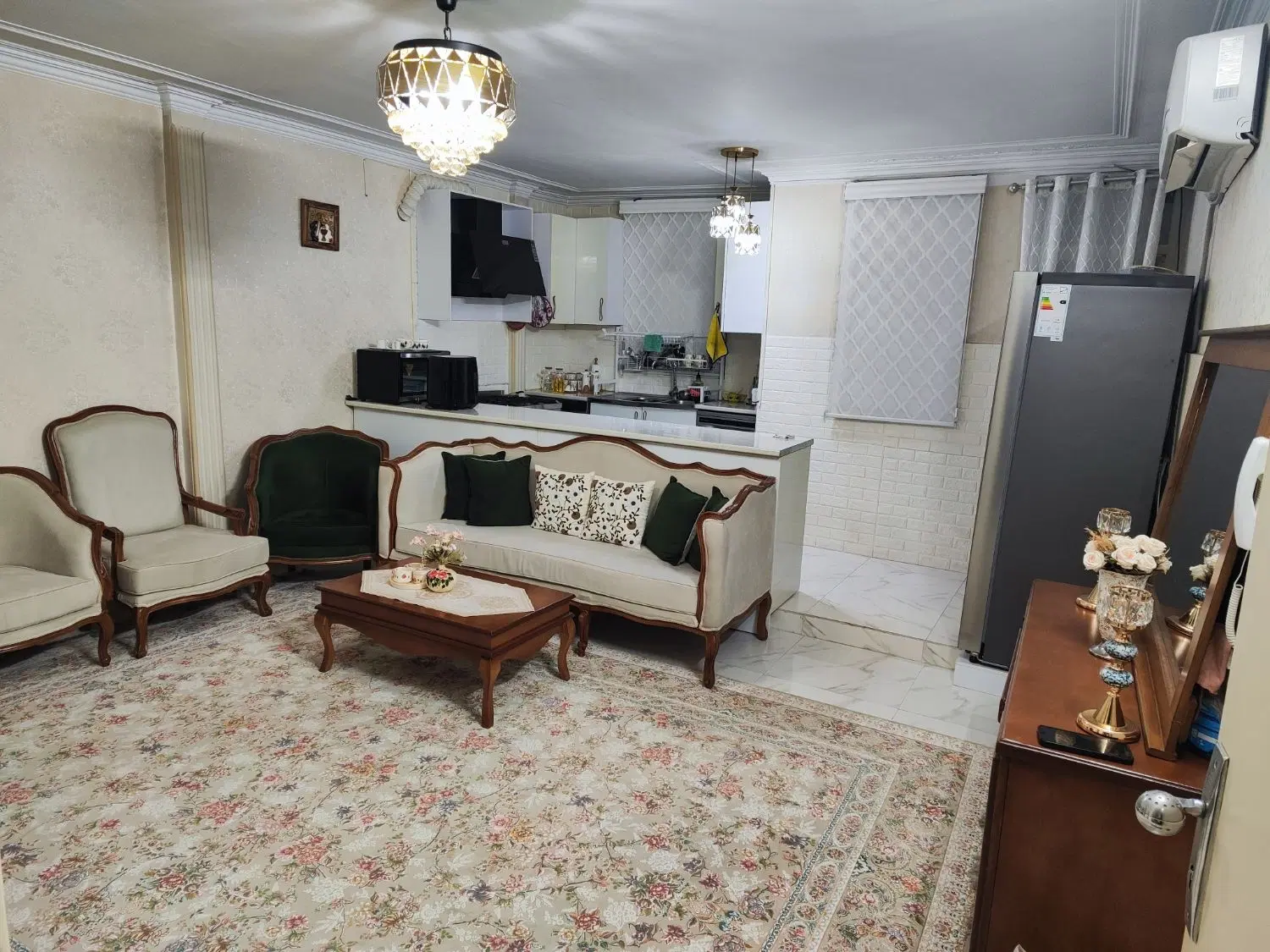 فروش آپارتمان ۵۰ متری، تمیز، نورگیر و خوش‌موقعیت