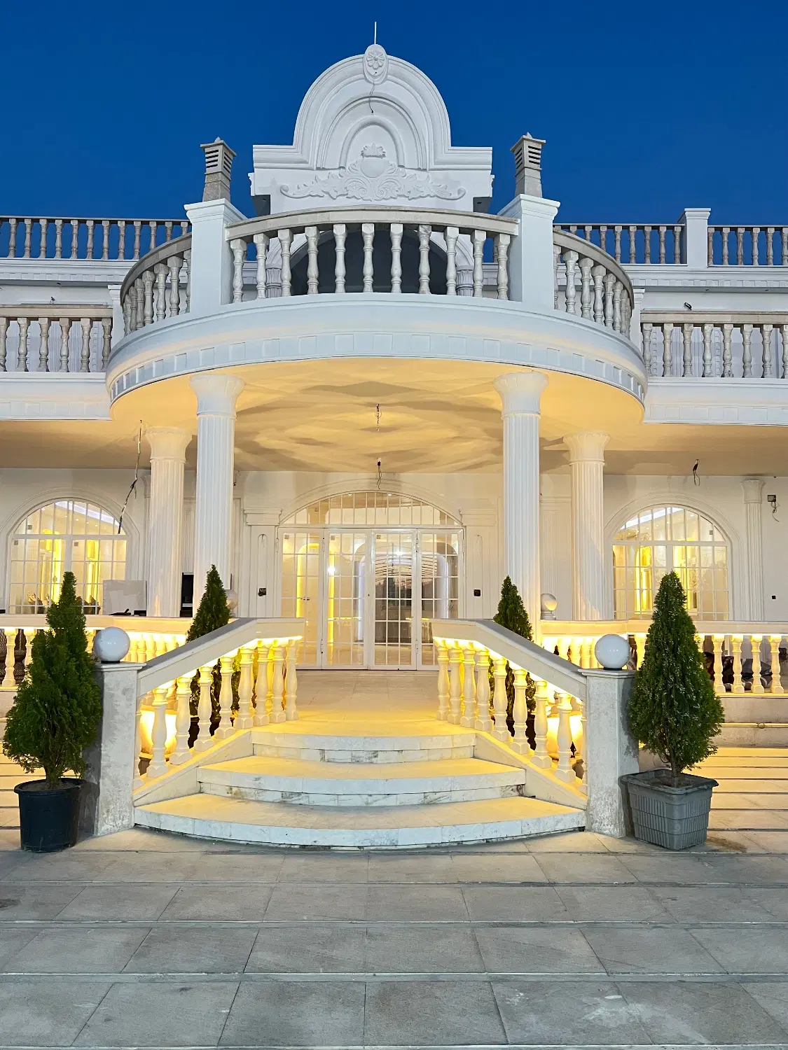 باغ، ویلا، عمارت
