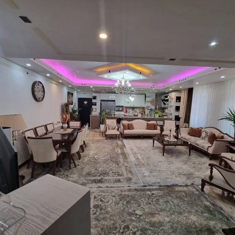 ملک ۱۰۰ متری نواب