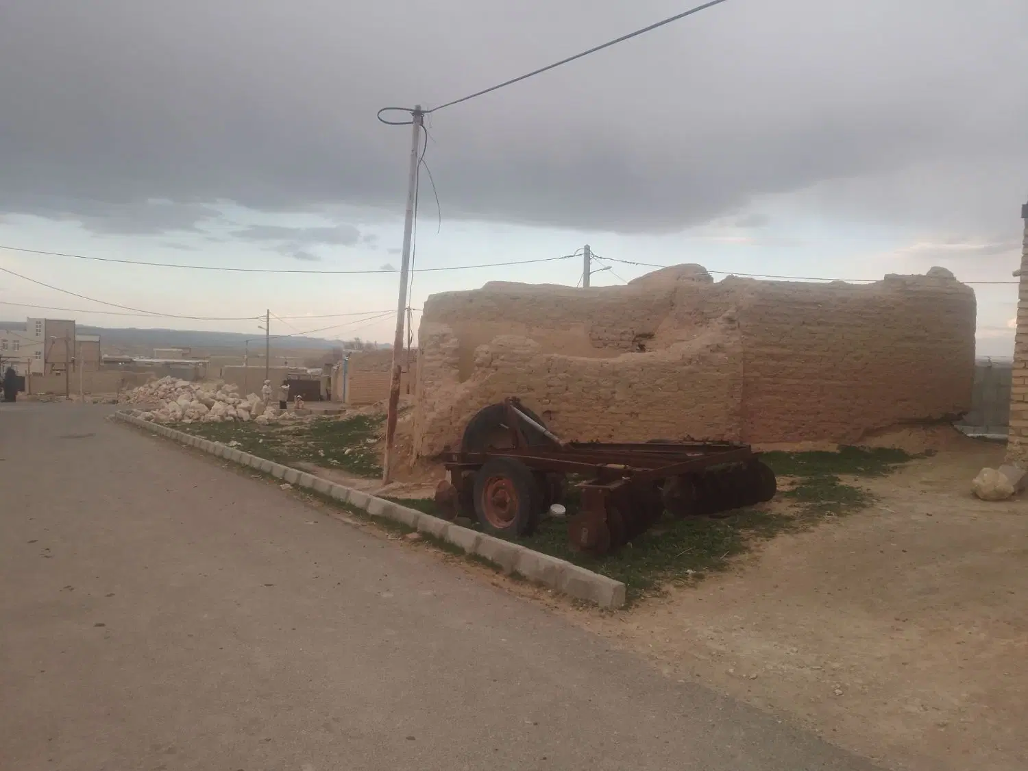 زمین در روستای سیدان