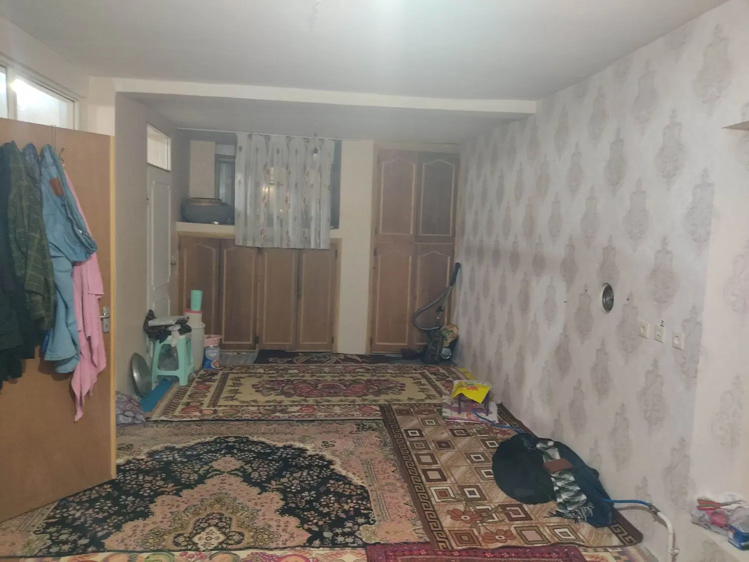 حیاط ۹۲ متری آخر طالقانی خ عدل