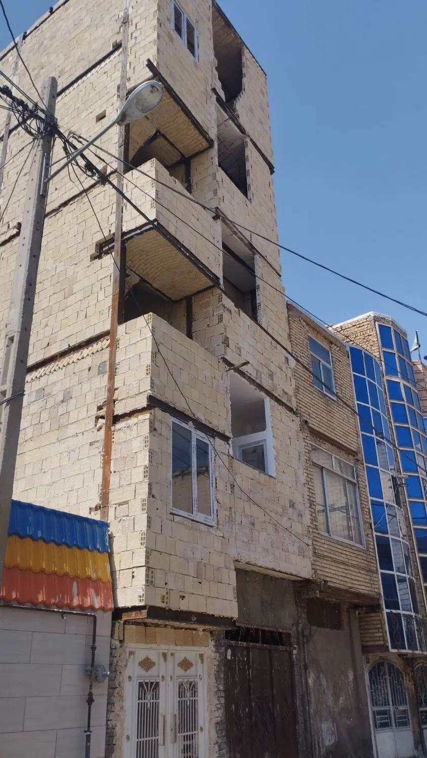 آپارتمان سفت کاری