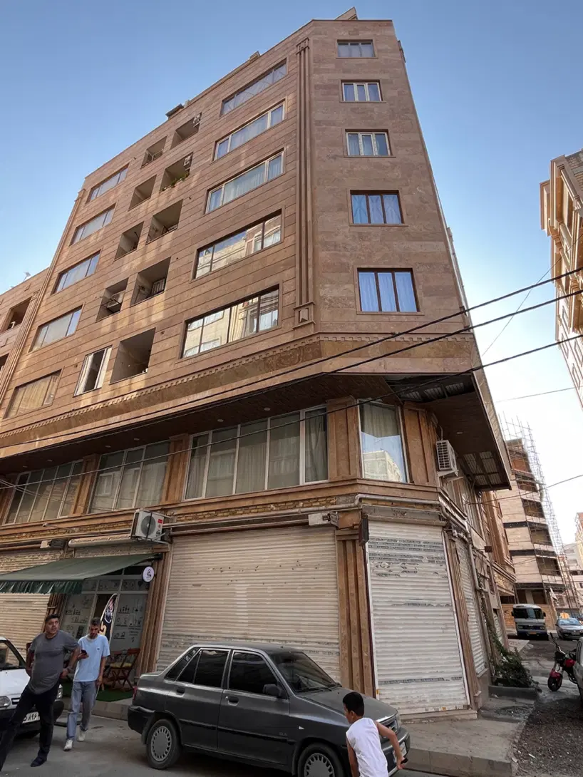 فروش واحد۱۱۰متری بااسانسوروپارکینگ گندم۱