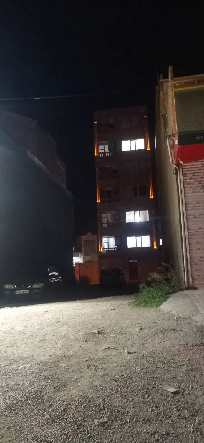 آپارتمان تک واحدی فول امکانات تازه ساز شیک ومرتب