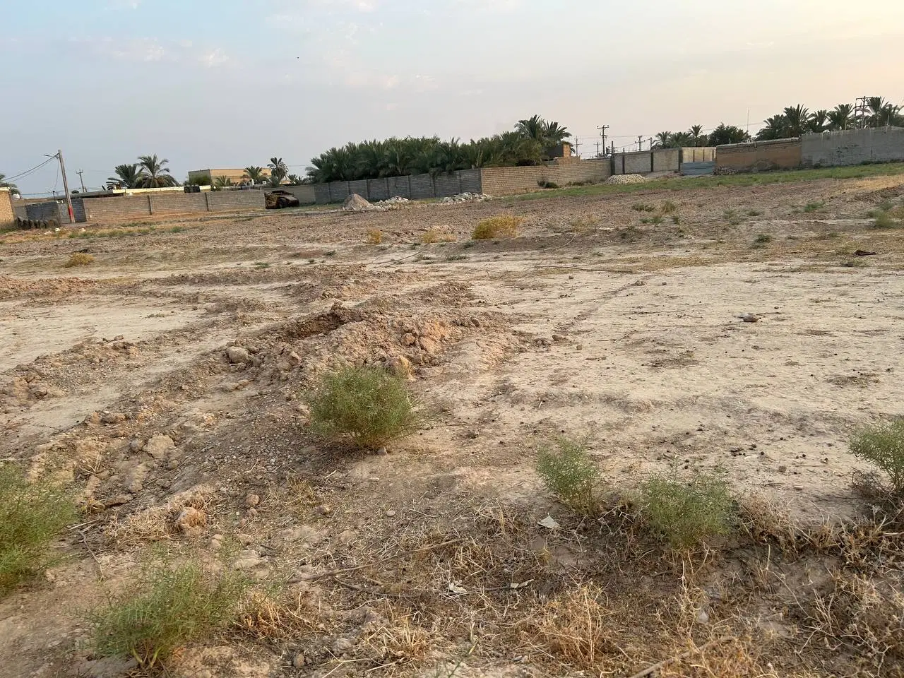 فروش زمین مسکونی ۲۳۰ متری در روستای حاج منعم.