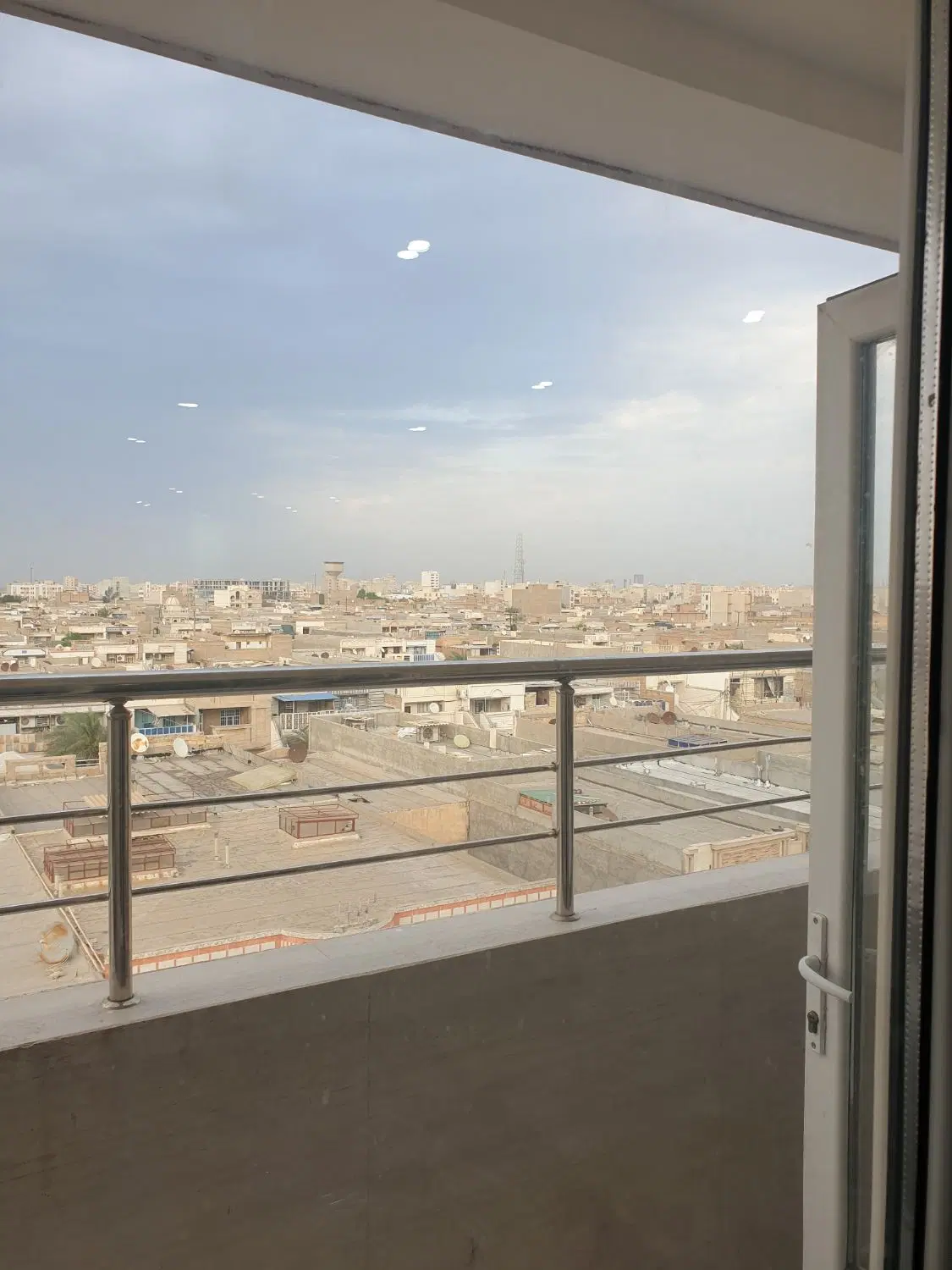 فروش یک اپارتمان ۱۰۰ متری