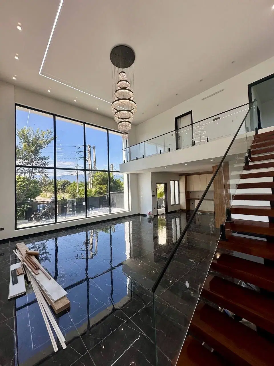 280 متری نما مدرن استخردار