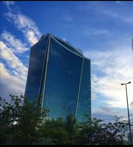 زمین باکاربری درمانی در تبریز