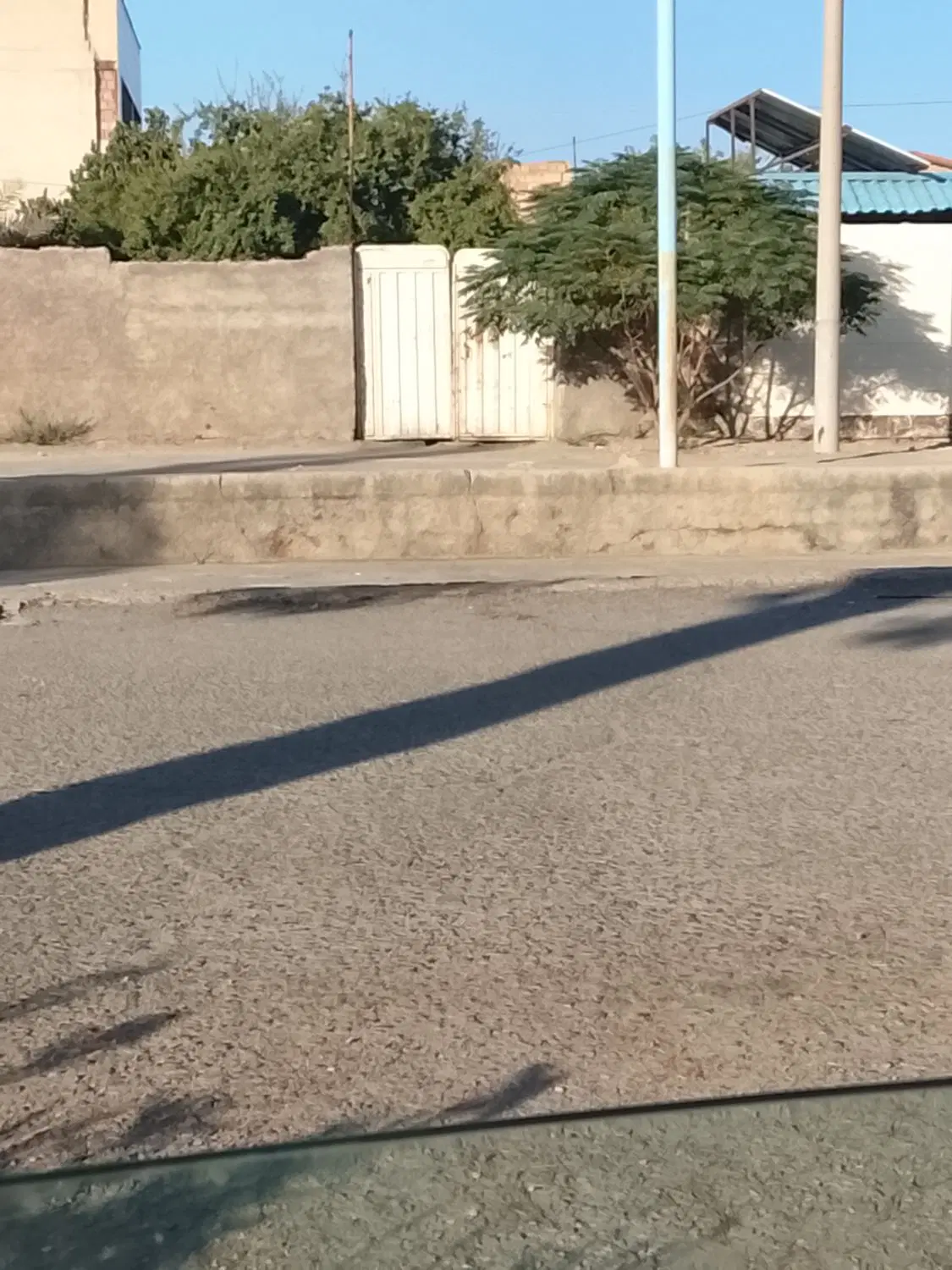 زمین فروشی