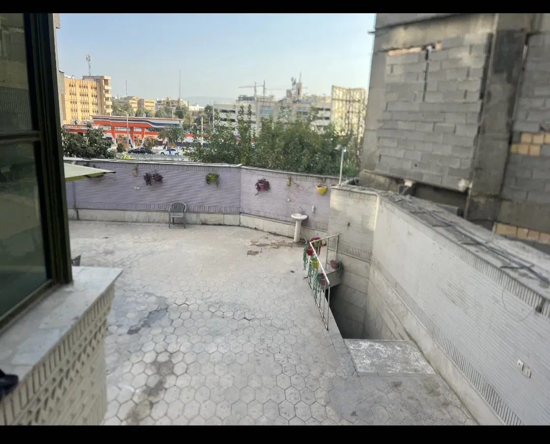 خابگاه امن.. تخت پایین اتاق ۴ تخته