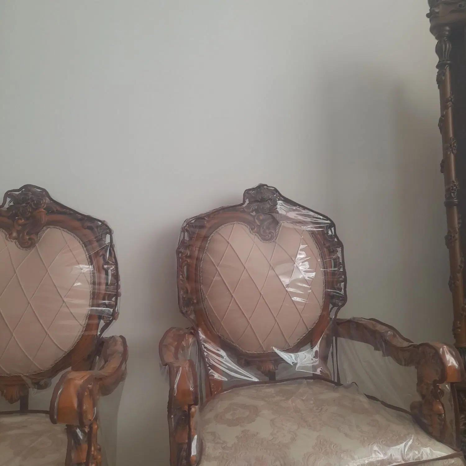 واحداجاره ای (وتعدادی درب ساختمان