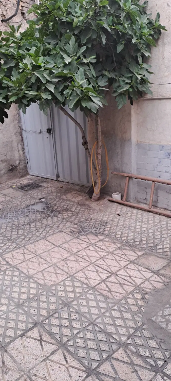 خانه ویلایی کلنگی