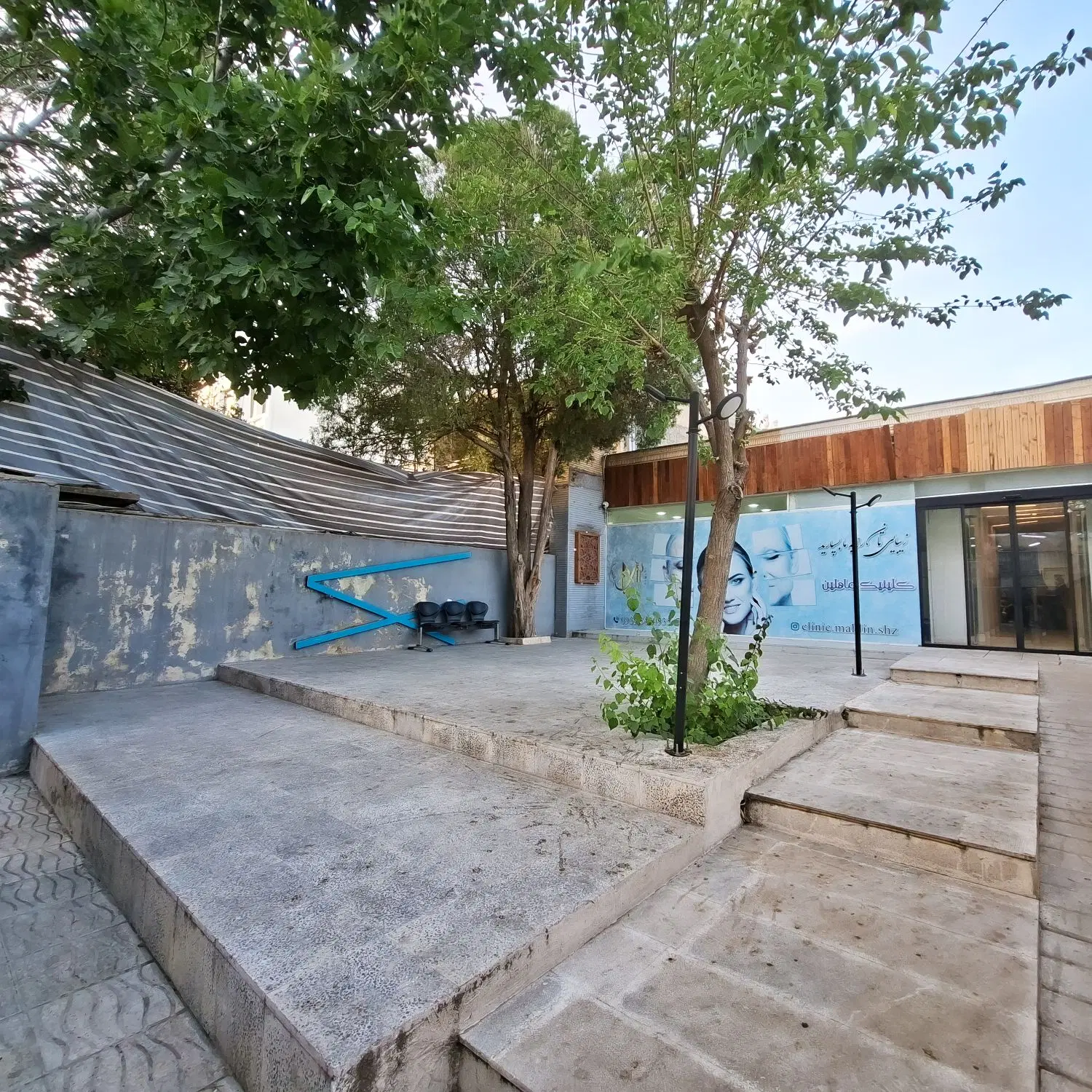 سرمایه گذار کافه