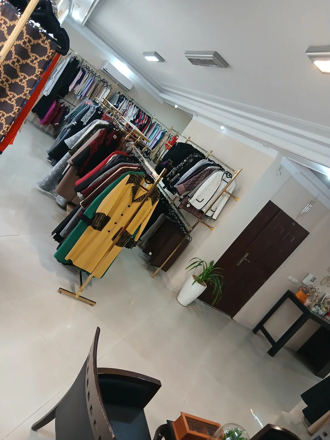 اجاره رگال در شوروم