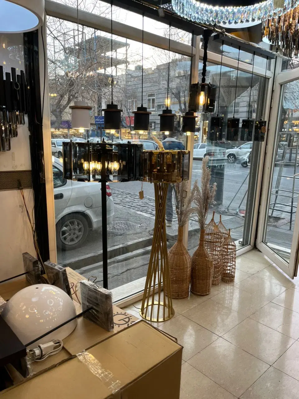 مغازه فروشی بر اصای ذوالفقاری(اتابک)