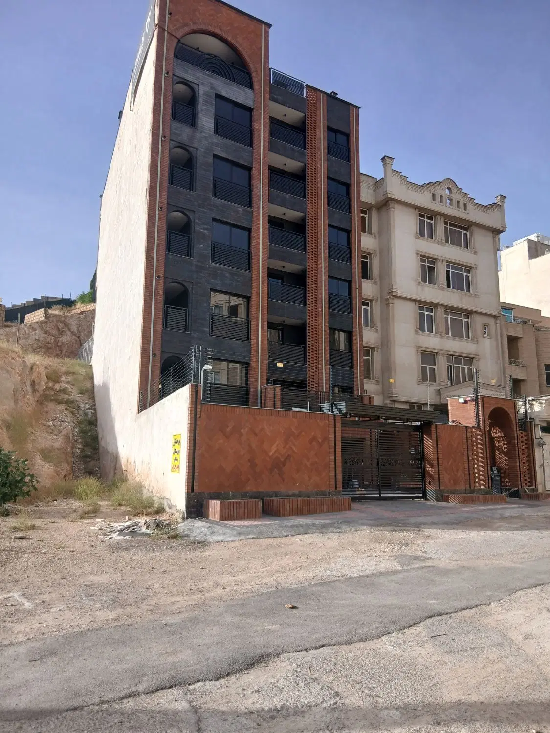 آپارتمان سه خوابه