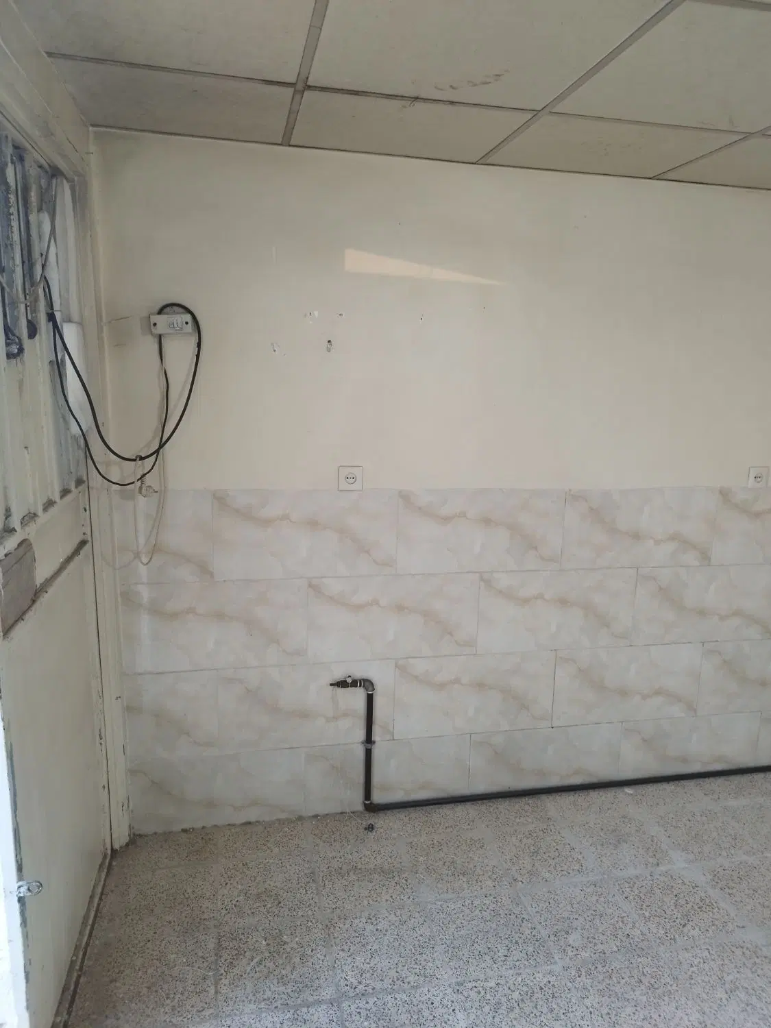 سوییت مستقل نقلی، تخلیه است