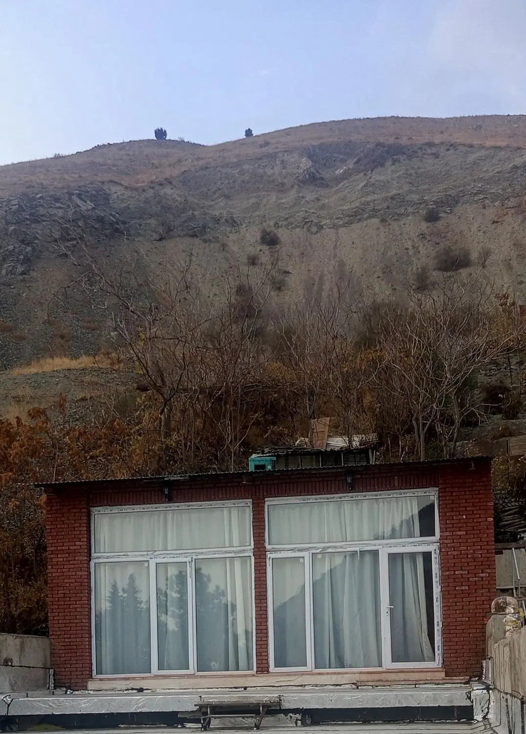 ویلایی با چشم اندازه رو به کوه دارآباد