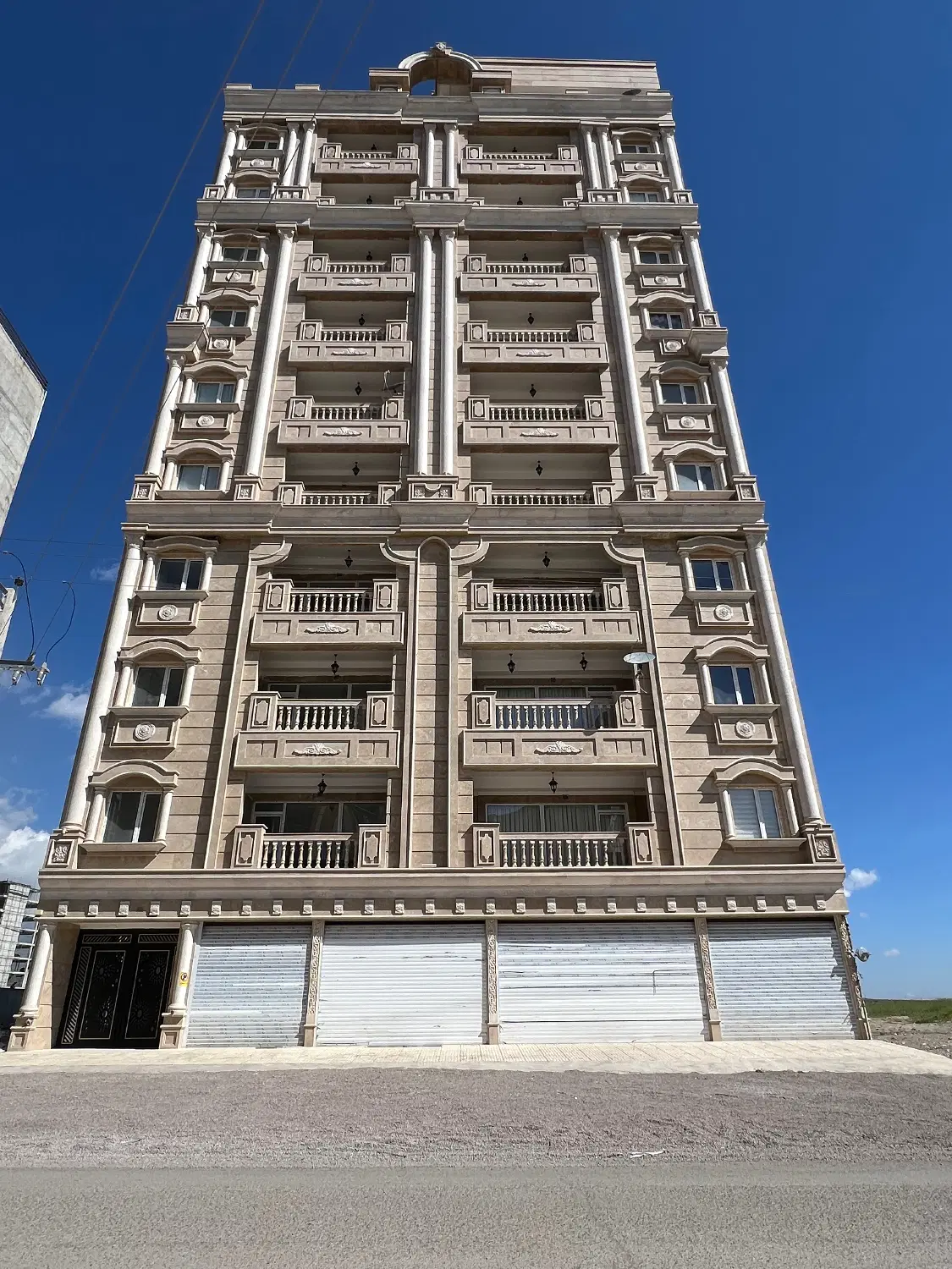 اپارتمان ۱۲۰ متر چالدران سرعین نوساز