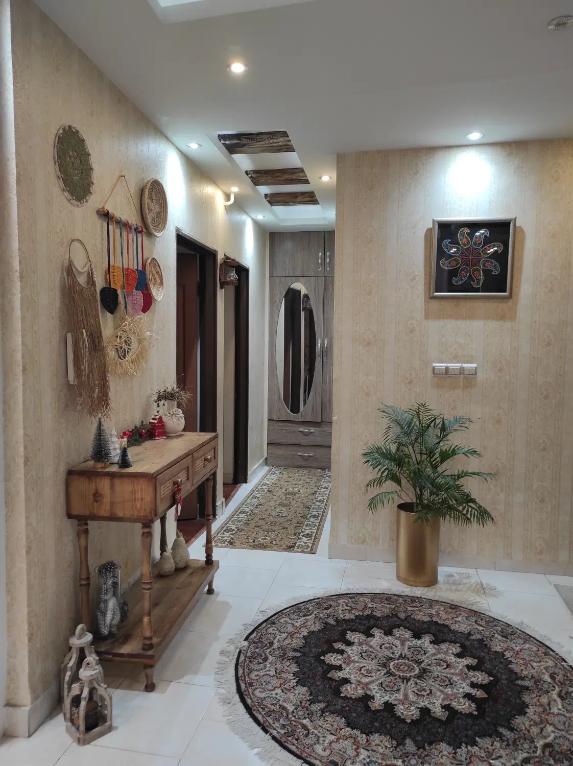 واحد ۹۲متری بازسازی شده طبقه اول،میدان گاز
