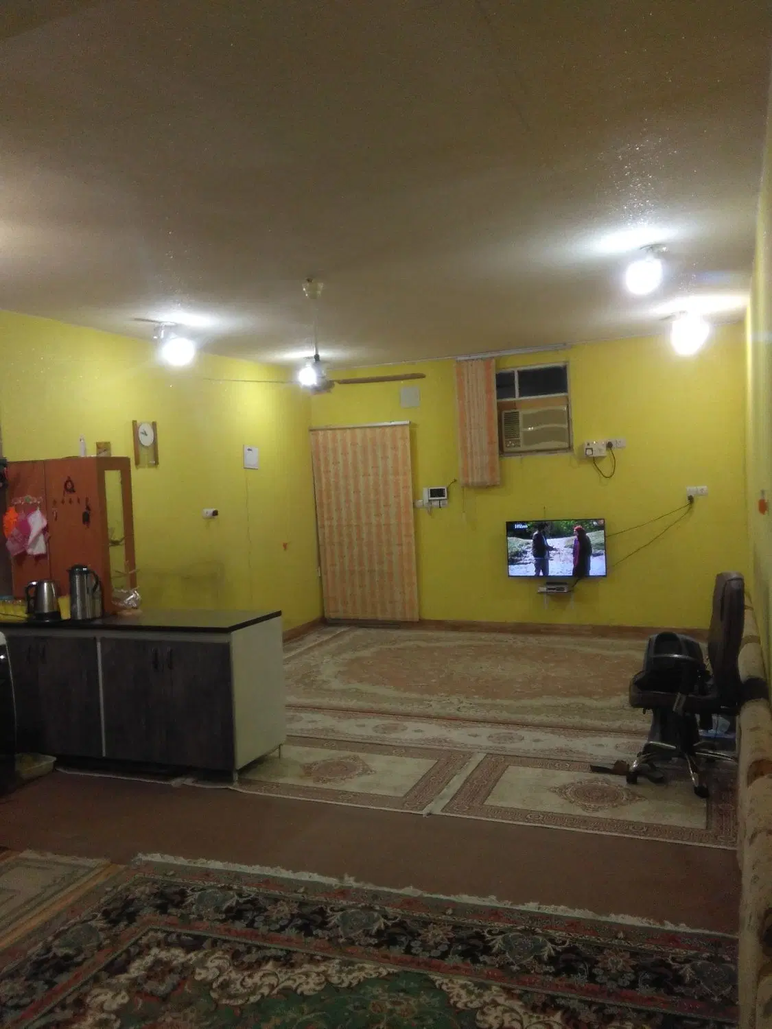 طبقه بالا ۷۰ متری بیست متری شهرداری