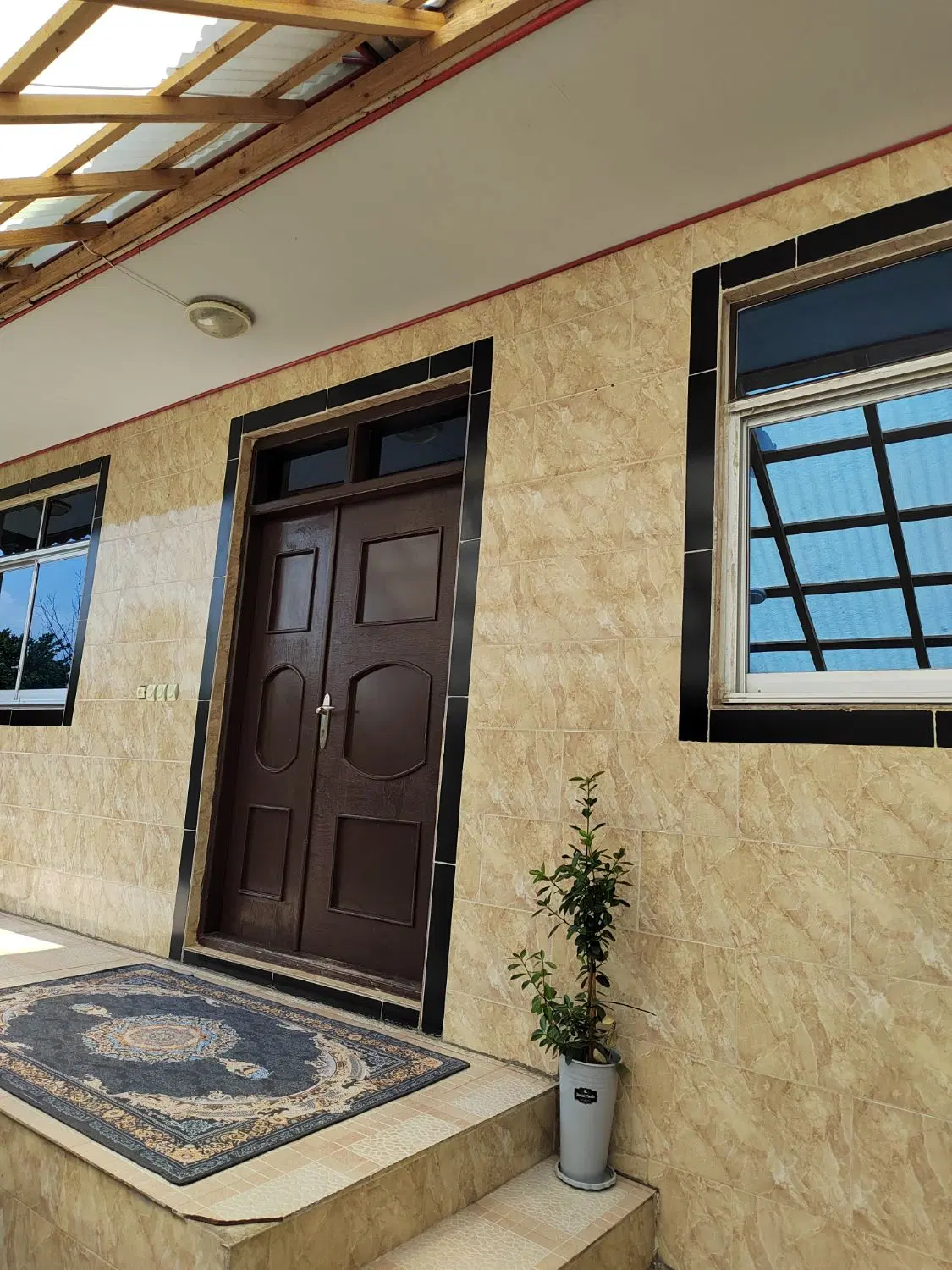 خانه ویلایی واقع در رشت( سنگر )