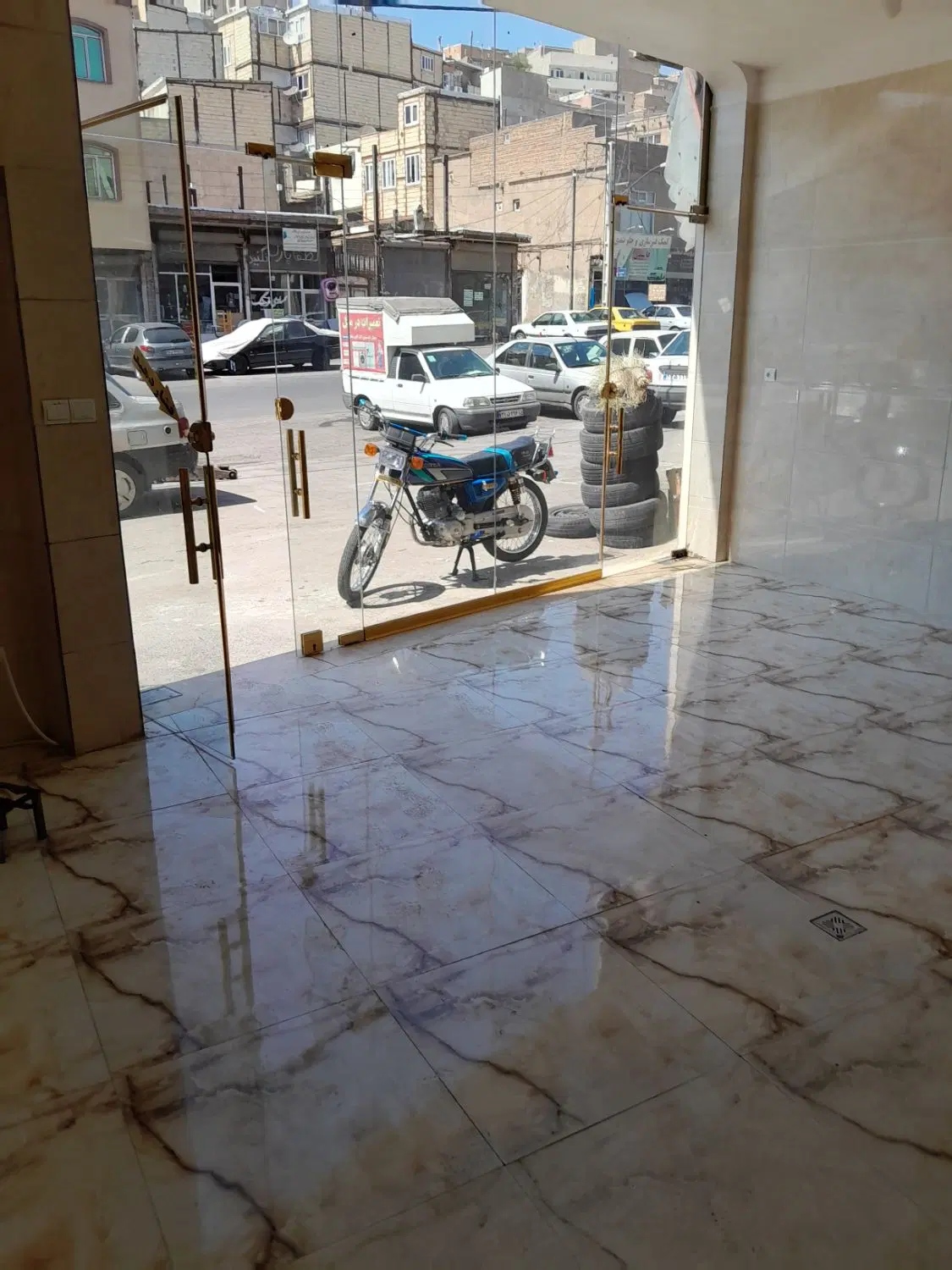 واگذاری مغازه بر خیابان