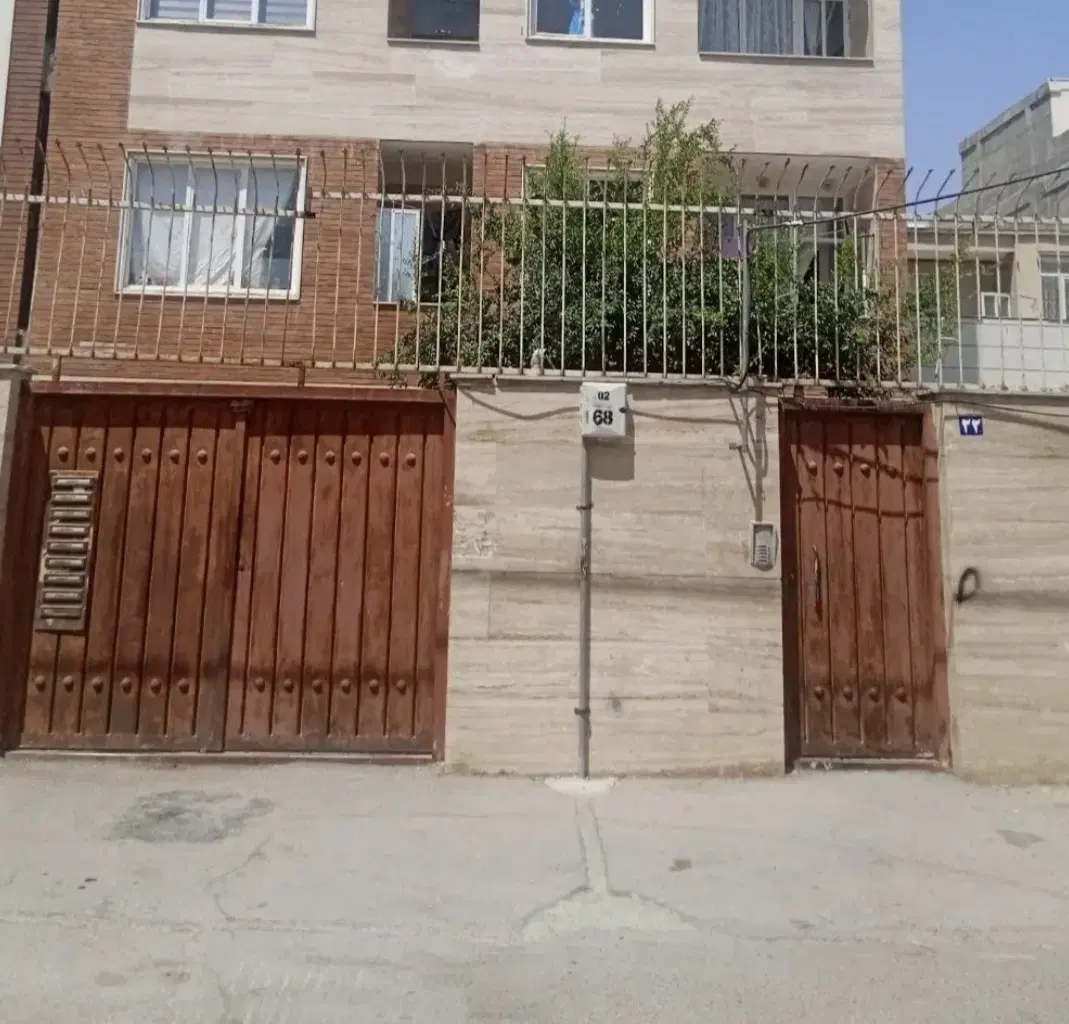 خانه مسکونی دو واحد