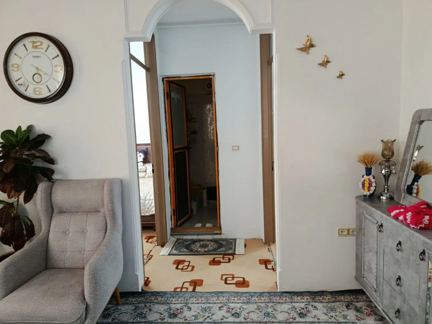 آپارتمان ۷۶متری واقع درکوی حاجیان