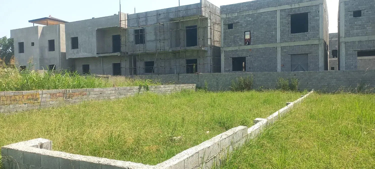 زمین ۲۴۰ متری  برای سرمایه گذاری و ساخت