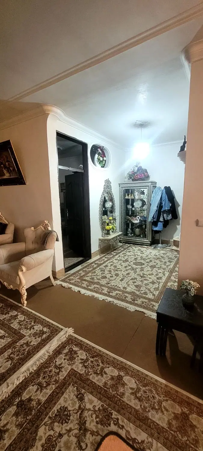 خانه دو طبقه