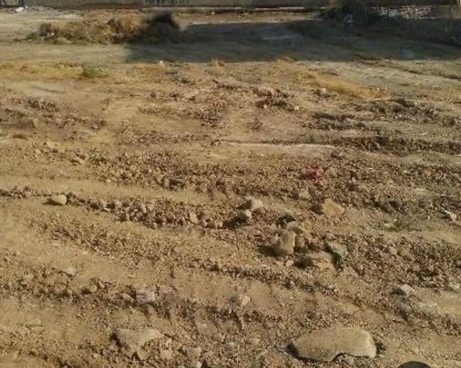 زمین خاک برداری شده متراژ ۹۰ متر