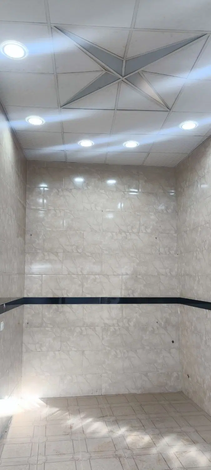 مغازه 17 متری ملکی خیابان حاجی فیضه
