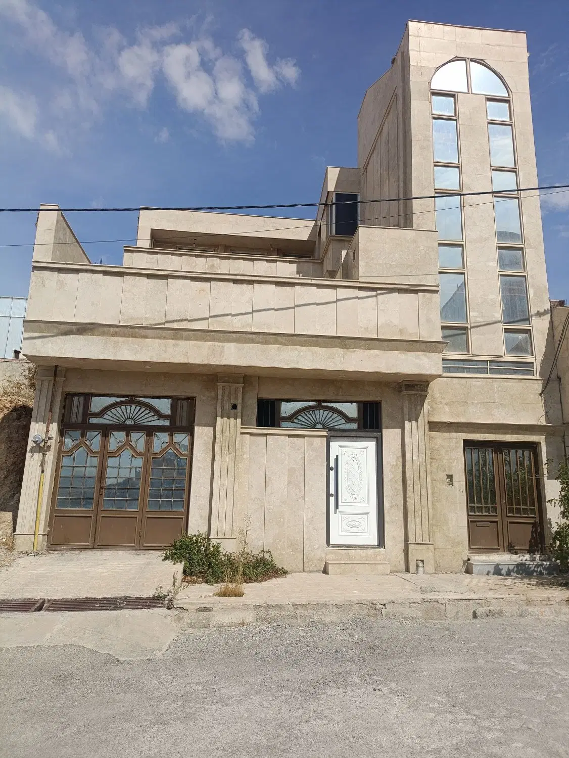 فروش ملک مسکونی دو طبقه،بلوار دانشجو کوچه ظفر