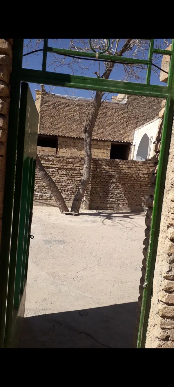 خانه طاق چشمه ای ۲۰۰ متری