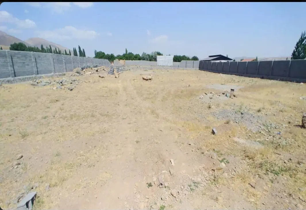 زمین مسکونی